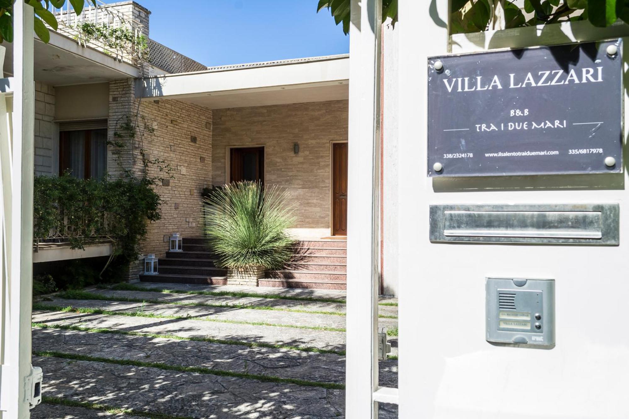 Villa Lazzari B&B Tra I Due Mari Maglie Bagian luar foto