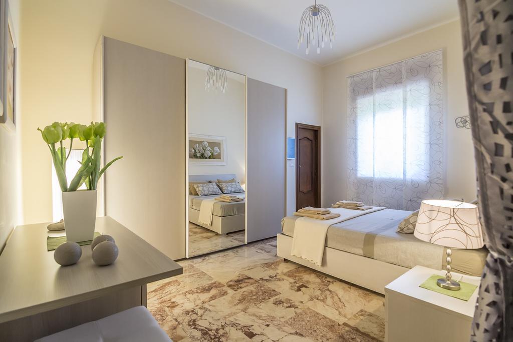 Villa Lazzari B&B Tra I Due Mari Maglie Bagian luar foto