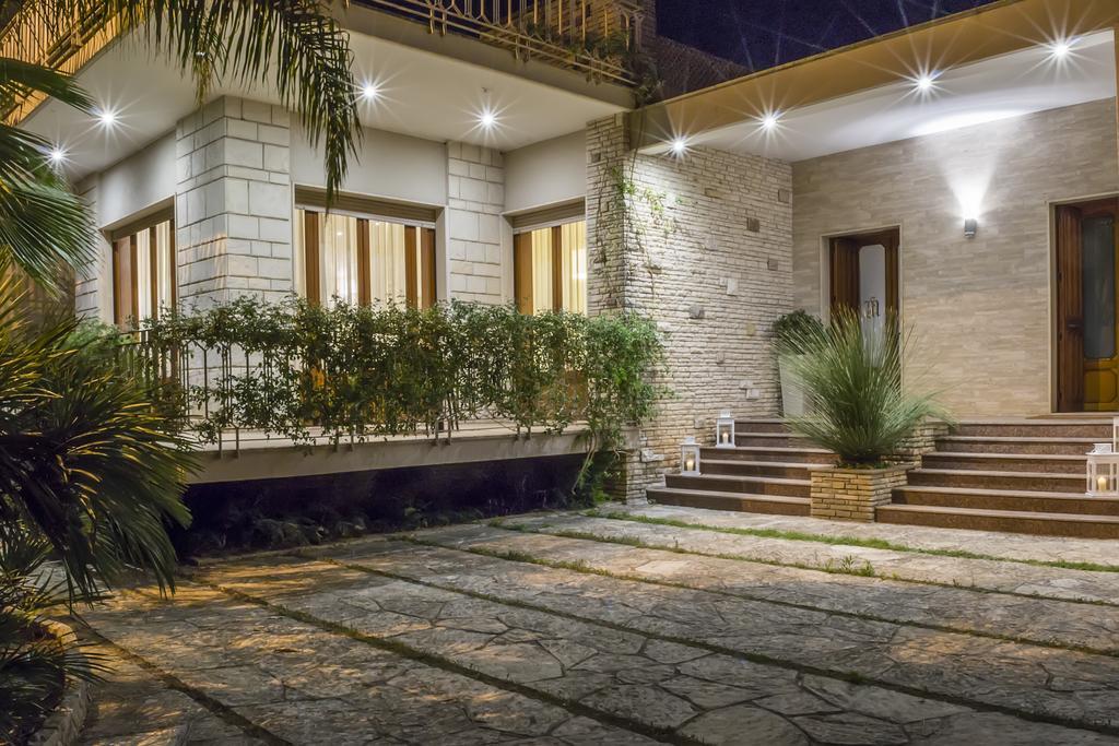 Villa Lazzari B&B Tra I Due Mari Maglie Bagian luar foto